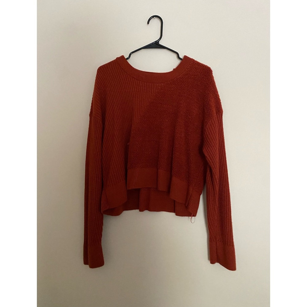 APT 9 ORANGE CROP SWEATER